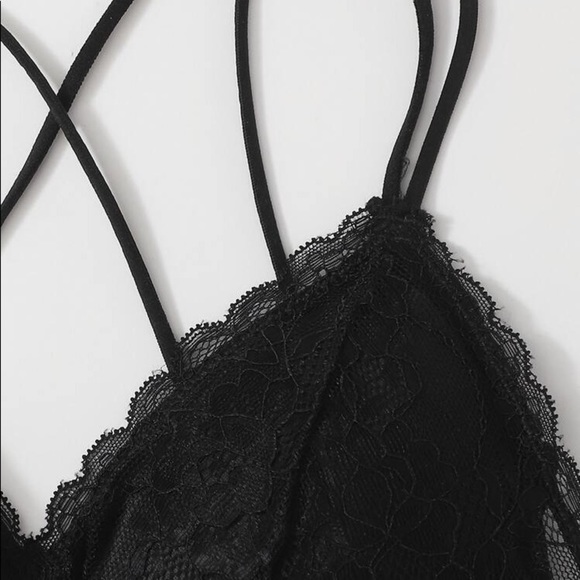 New Sexy Black Lace Bralette - Picture 4 of 6